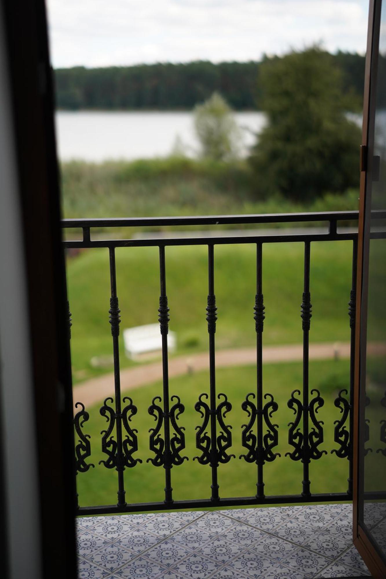 Dacha Inn *