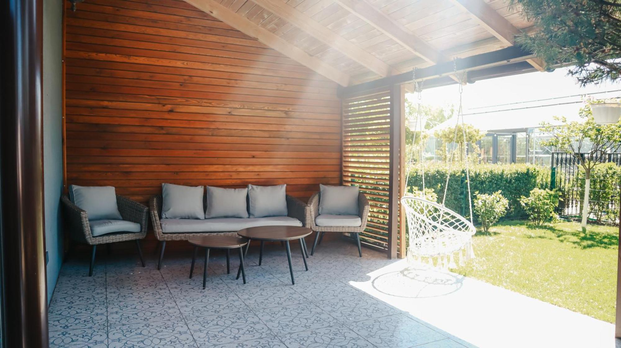 Dacha Inn